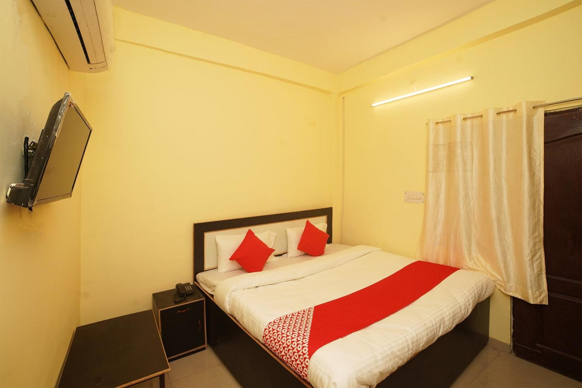 Hotel O Paras Guest House & Restaurant Haldwāni Zewnętrze zdjęcie